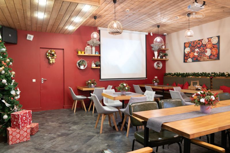 Отель "Ays Design Hotel"