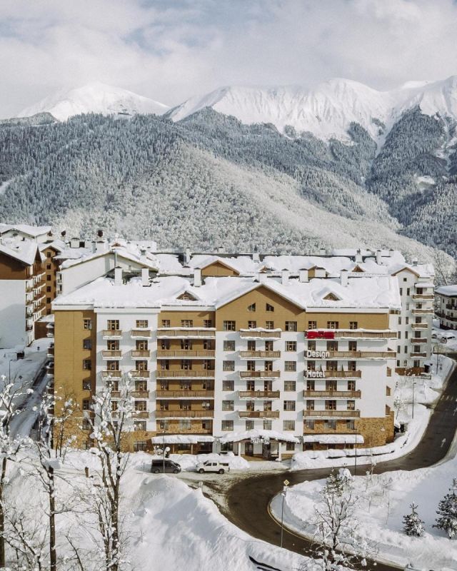 Отель "Ays Design Hotel"
